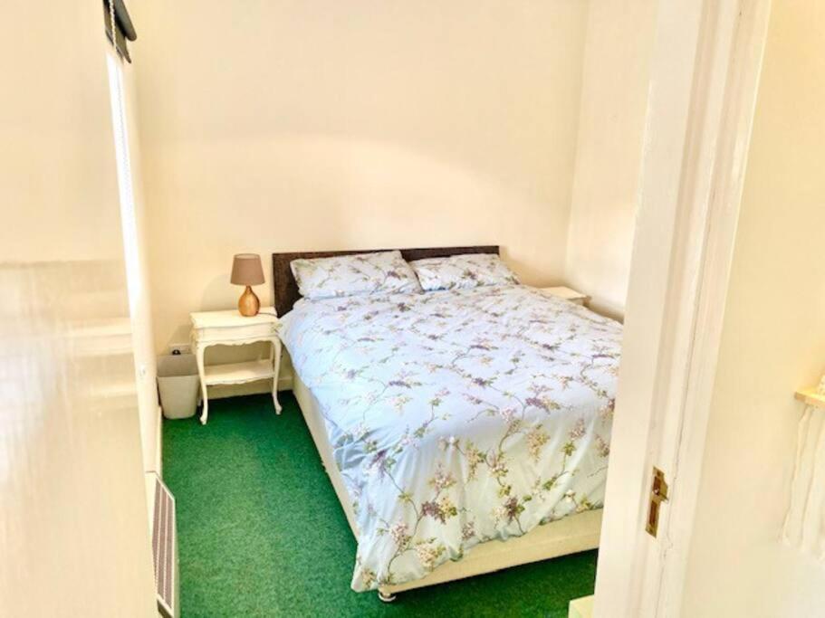 Cosy 2 Bed Cottage Next To Fota Wildlife Park Cork Bagian luar foto
